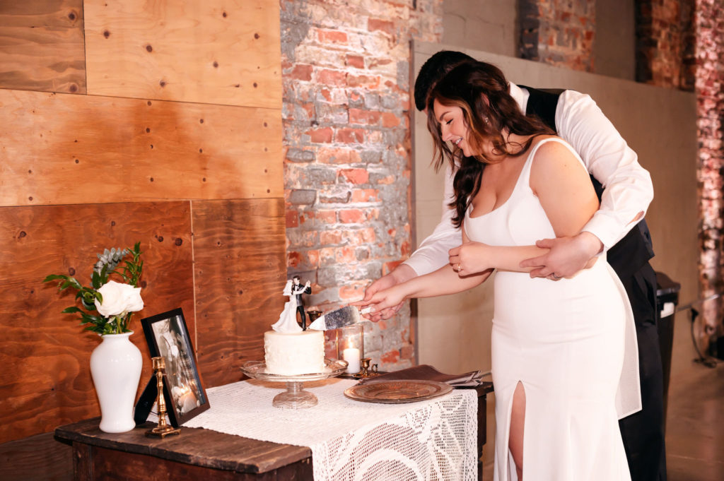 brightside wedding venue cake cutting 