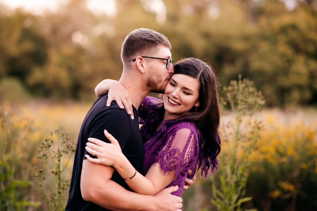 golden hour engagement session photos at sharon woods 